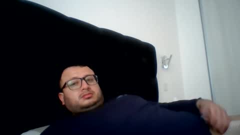 Snapshot of sementalpajero chatting on 10-05-25, 12:14 sementalpajero online show from 10-05-25, 12:14