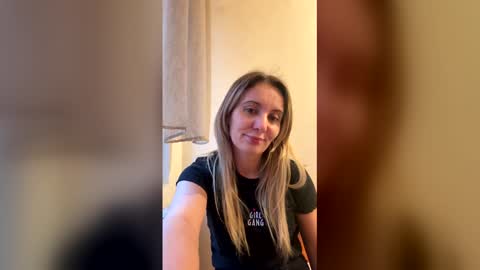 Snapshot of sennya_hayes chatting on 02-09-26, 06:50 Sennya online show from 02-09-26, 06:50
