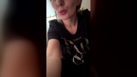 Snapshot of sennya_hayes chatting on 02-18-26, 12:56 Sennya online show from 02-18-26, 12:56
