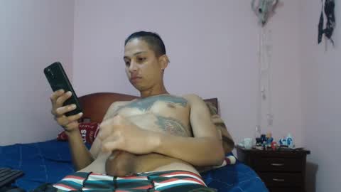 Snapshot of senshiboy666 chatting on 01-16-25, 11:59 Your Boys online show from 01-16-25, 11:59