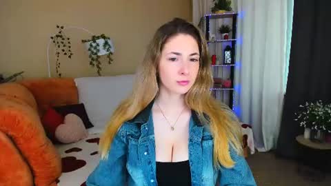 Snapshot of sensitiveheartt chatting on 06-16-26, 03:20 sensitiveheartt online show from 06-16-26, 03:20