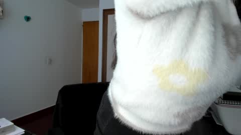 Snapshot of sensual__lady chatting on 04-08-26, 05:46 Samantha - online show from 04-08-26, 05:46