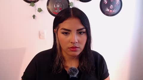 Snapshot of sensual_flame chatting on 09-20-25, 03:24 Camille and sophie online show from 09-20-25, 03:24