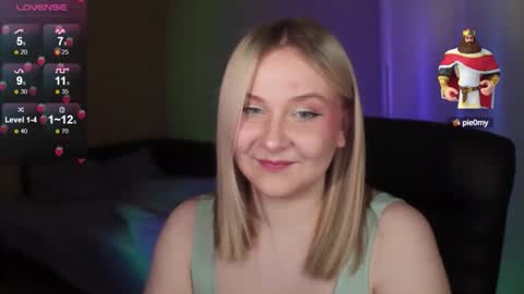 Snapshot of sensual_girrrl chatting on 09-25-25, 08:12 Ilona online show from 09-25-25, 08:12