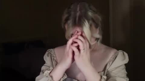 Ilona online show from 02-24-26, 11:25