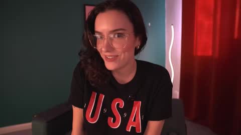 Snapshot of sensual_jassmine chatting on 03-21-26, 04:43 Jasmine online show from 03-21-26, 04:43