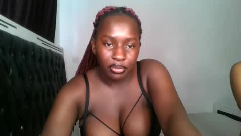 Snapshot of sensual_ria chatting on 06-10-26, 06:34 sensual_ria online show from 06-10-26, 06:34