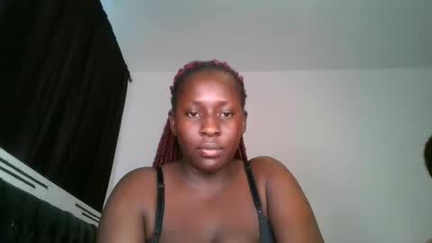 Snapshot of sensual_ria chatting on 06-11-26, 05:05 sensual_ria online show from 06-11-26, 05:05