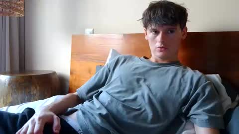 Snapshot of sensualalien chatting on 05-02-26, 11:10 Cam online show from 05-02-26, 11:10