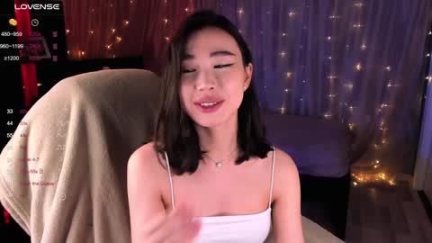 Snapshot of sensualily chatting on 01-09-25, 09:37 Kiki online show from 01-09-25, 09:37