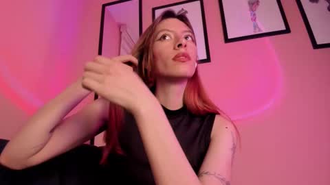 Snapshot of sensualjanex chatting on 10-22-25, 01:06 Jane online show from 10-22-25, 01:06