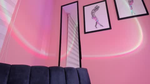 Snapshot of sensualjanex chatting on 10-24-25, 01:57 Jane online show from 10-24-25, 01:57