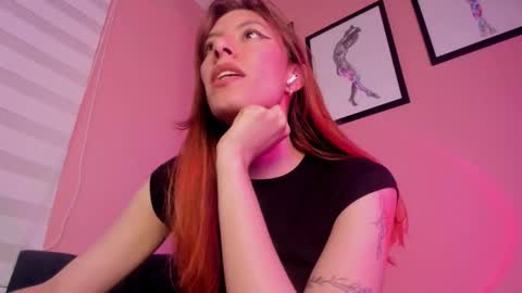 Snapshot of sensualjanex chatting on 11-20-25, 01:06 Jane online show from 11-20-25, 01:06