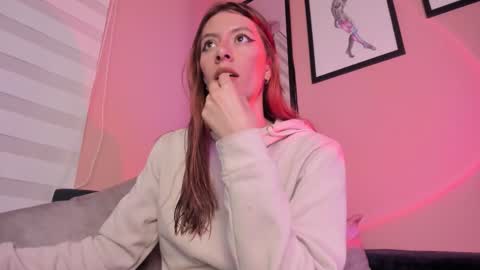 Snapshot of sensualjanex chatting on 11-26-25, 01:28 Jane online show from 11-26-25, 01:28