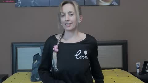 Tina online show from 03-06-26, 07:32