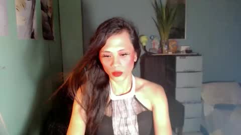 senyora_evangelista online show from 11-29-25, 01:14