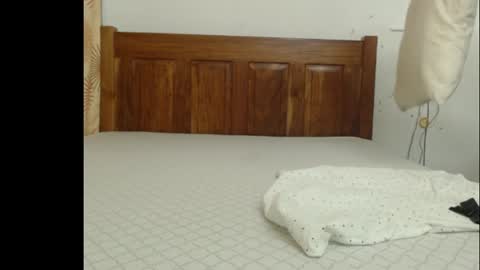 Anne online show from 04-13-26, 04:51