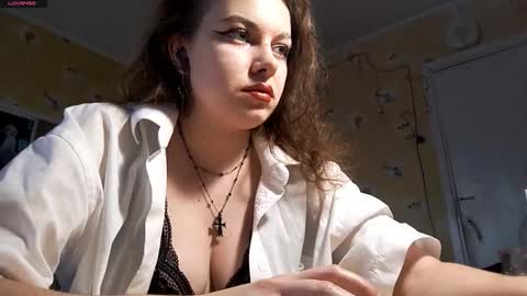 Snapshot of serafinayurick chatting on 02-09-26, 12:09 May online show from 02-09-26, 12:09