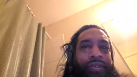 Snapshot of serani02 chatting on 04-27-26, 11:08 Serani online show from 04-27-26, 11:08