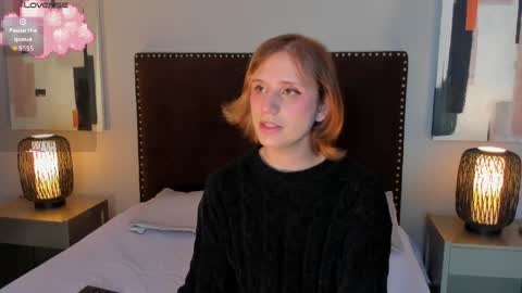 Seraphine star online show from 04-01-26, 10:29