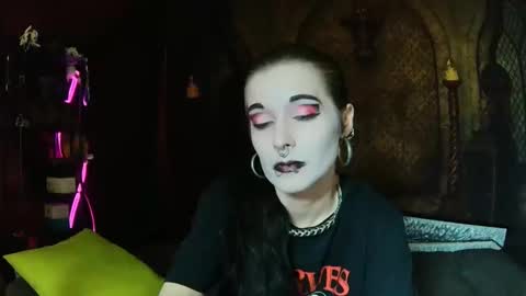 Seraphin Munster online show from 04-16-26, 08:20