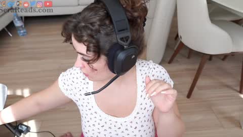 SeraReads online show from 09-09-25, 12:15