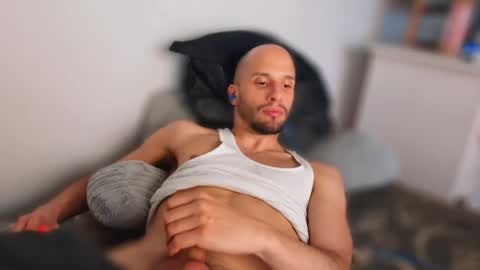Snapshot of serebob4 chatting on 05-20-26, 02:45 serebob4 online show from 05-20-26, 02:45