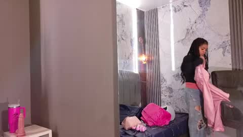 Snapshot of serena_sex31 chatting on 04-30-26, 11:49 Serena online show from 04-30-26, 11:49
