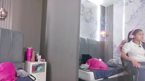 Snapshot of serena_sex31 chatting on 05-02-26, 11:48 Serena online show from 05-02-26, 11:48