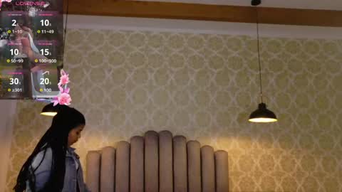 Snapshot of serena_sex31 chatting on 05-11-26, 12:00 Serena online show from 05-11-26, 12:00