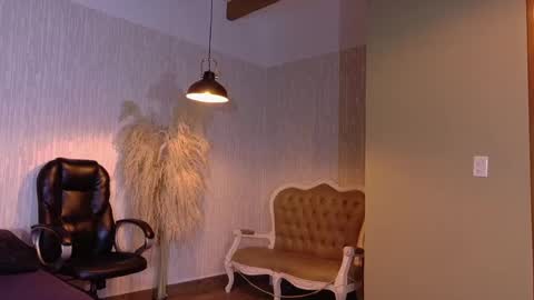 Snapshot of serena_sex31 chatting on 05-12-26, 11:40 Serena online show from 05-12-26, 11:40
