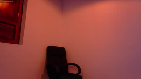Snapshot of serena_sex31 chatting on 05-16-26, 11:42 Serena online show from 05-16-26, 11:42