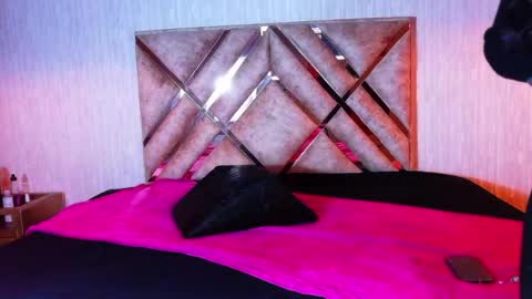 Snapshot of serena_sex31 chatting on 05-23-26, 11:36 Serena online show from 05-23-26, 11:36