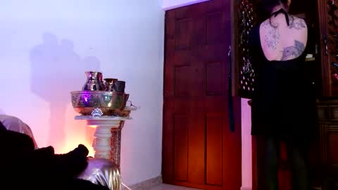 Serena Xyz online show from 12-03-25, 06:17