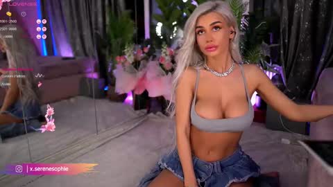 Serene Sophiex online show from 02-26-25, 08:44