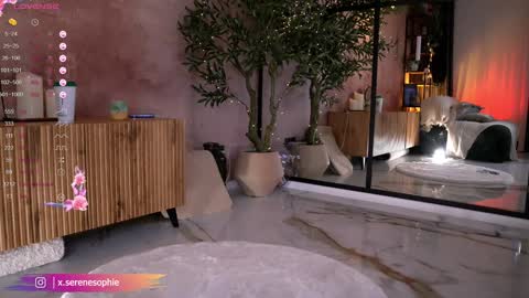 Serene Sophiex online show from 10-07-25, 09:01