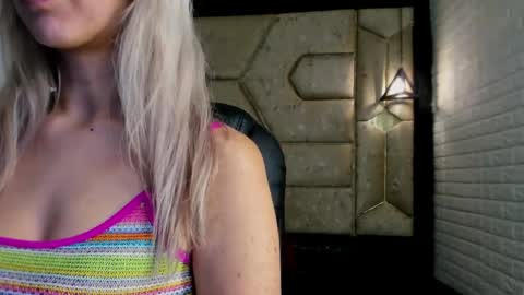 Serene online show from 04-11-26, 12:53