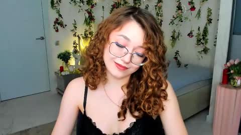 Ophelia online show from 04-15-26, 04:47