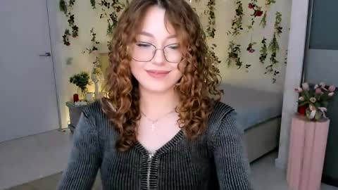 Snapshot of sereneflame chatting on 04-29-26, 04:22 Ophelia online show from 04-29-26, 04:22