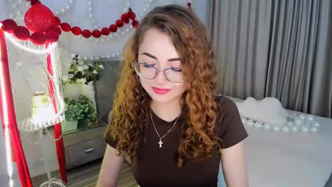 Snapshot of sereneflame chatting on 05-26-26, 04:14 Ophelia online show from 05-26-26, 04:14