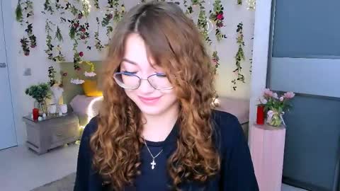 Snapshot of sereneflame chatting on 06-02-26, 10:06 Ophelia online show from 06-02-26, 10:06