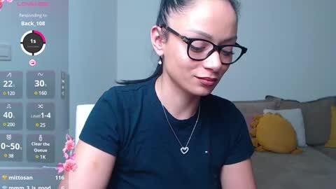 Snapshot of serenesophi chatting on 02-17-25, 12:54 SereneSophi online show from 02-17-25, 12:54