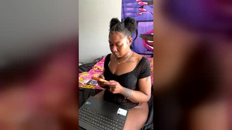 serenity_dayze online show from 06-20-26, 05:16