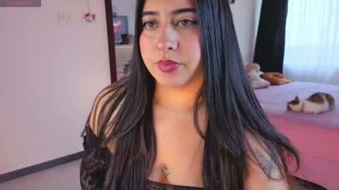 Serenna Cruz online show from 05-13-26, 08:38