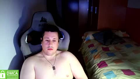 Snapshot of sergio95n chatting on 05-14-26, 09:43 Pollos online show from 05-14-26, 09:43