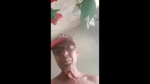 Snapshot of sergiobianchi977 chatting on 04-13-26, 04:01 sergiobianchi977 online show from 04-13-26, 04:01