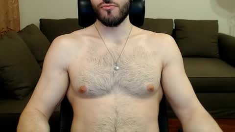 Snapshot of sergiotitan3271 chatting on 05-19-26, 01:56 Serg Superior online show from 05-19-26, 01:56
