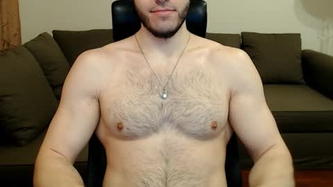 Snapshot of sergiotitan3271 chatting on 05-31-26, 06:09 Serg Superior online show from 05-31-26, 06:09