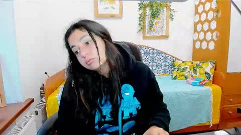 VIOLA online show from 10-15-25, 06:13