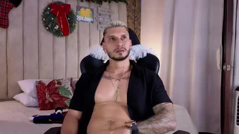 Snapshot of seth_vega_ chatting on 01-01-25, 04:18 HEY IM SETH online show from 01-01-25, 04:18